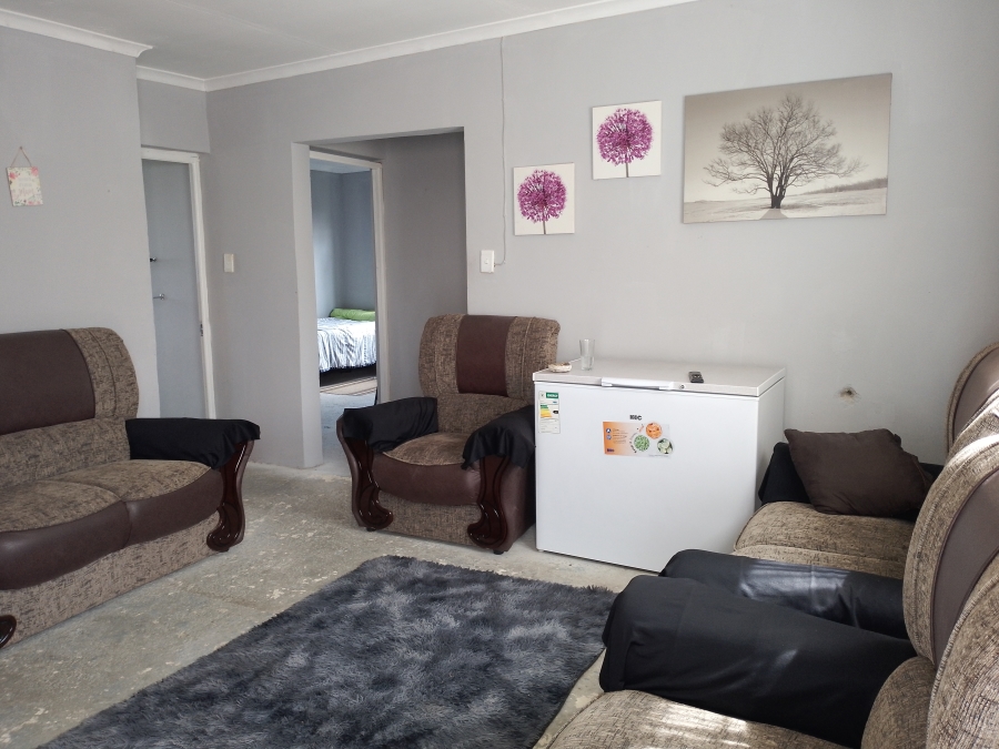 6 Bedroom Property for Sale in Parsonsvlei Eastern Cape